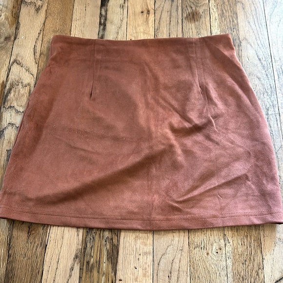 Silk brown skirt - Picture 2 of 2